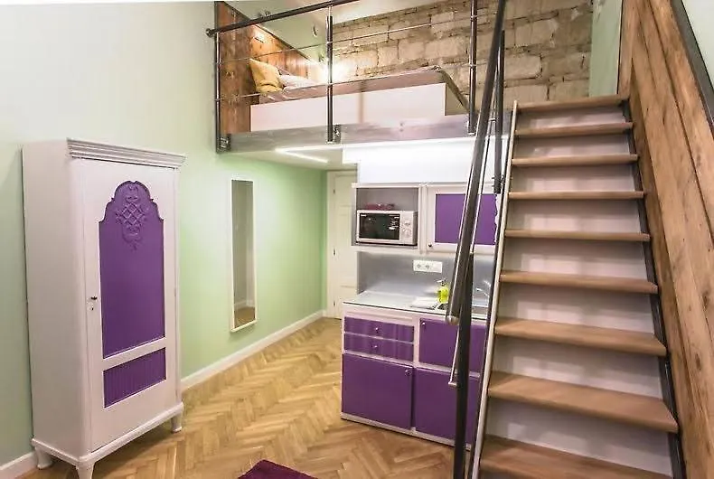 Economy Hollo Apartments Budapest